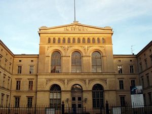 Entrance from Luisenstr.